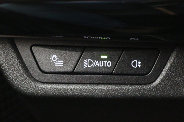 BMW X1 xDrive25e Leer, Camera, Sfeerverlichting, Apple Carplay, PDC