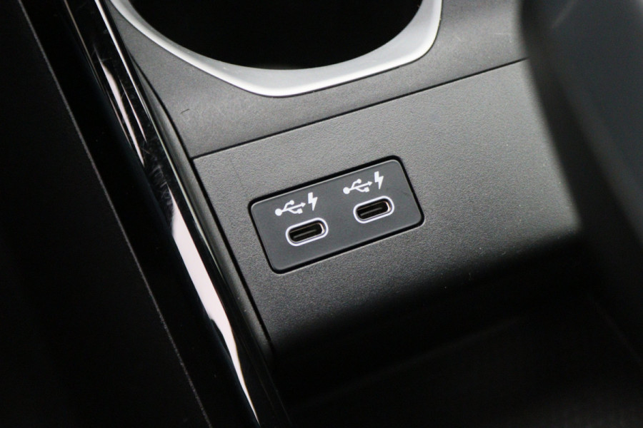 BMW X1 xDrive25e Leer, Camera, Sfeerverlichting, Apple Carplay, PDC