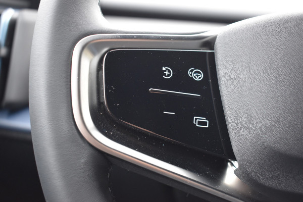 Volvo EX30 Extended Range Plus 69 kWh | 7000,- korting | Apple carplay | 20" velgen | H&K Audio | ACC | BLIS | Camera |