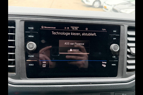 Volkswagen Crafter 35 2.0 TDI 140PK L3H3 Highline / Trekhaak / Camera / App connect