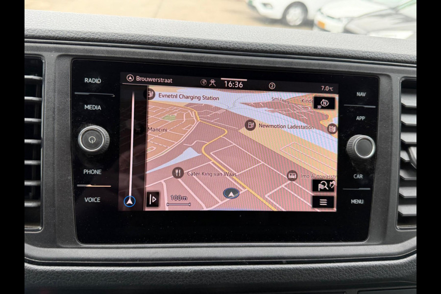 Volkswagen Crafter 35 2.0 TDI 140PK L3H3 Highline / Trekhaak / Camera / App connect