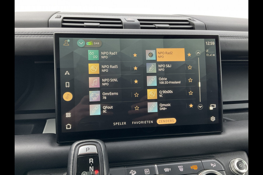 Land Rover Defender 110 2.0 P400e 110 X-Dynamic HSE Pano Full Navi Trekhaak Meridian