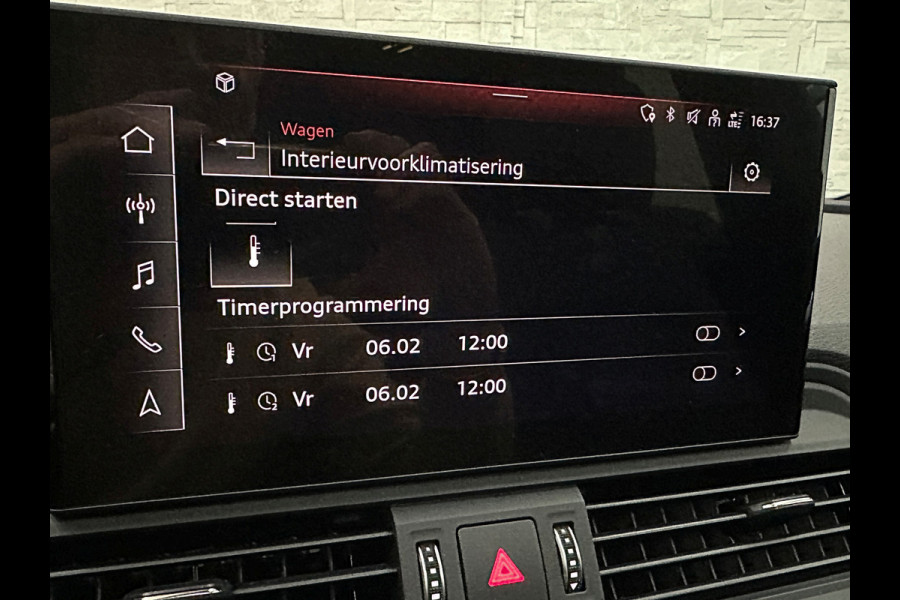 Audi Q5 300pk Hybrid S-Line | Luchtvering | Panorama | ACC | B&O Sound | Massage | Trekhaak | Matrix-LED | Head-Up | Sfeerverlichting | Leder | ISO-Glas | 3-Zone Clima | Standkachel | Bekerhouder Koeling/Verwarming | Stoelverwarming V+A | Zwarte Hemel | Carplay | Zonwering |