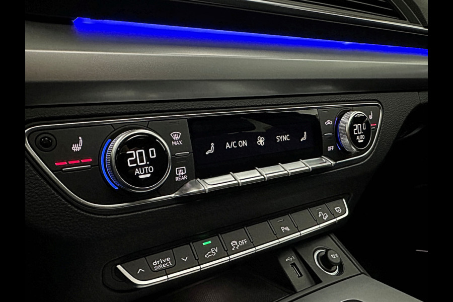 Audi Q5 300pk Hybrid S-Line | Luchtvering | Panorama | ACC | B&O Sound | Massage | Trekhaak | Matrix-LED | Head-Up | Sfeerverlichting | Leder | ISO-Glas | 3-Zone Clima | Standkachel | Bekerhouder Koeling/Verwarming | Stoelverwarming V+A | Zwarte Hemel | Carplay | Zonwering |