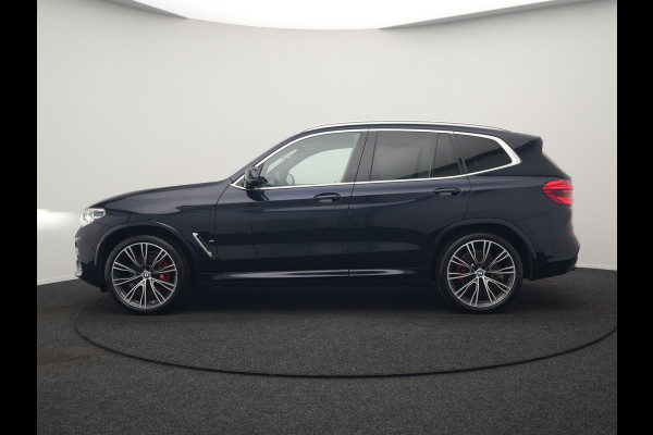 BMW X3 xDrive30e M Sport Plug In Hybrid 293pk Dealer O.H. PHEV | Trekhaak Af Fabriek | Head Up | 360 Camera | Adaptief Onderstel | Lederen Sportstoelen & Stuur Verwarmd | Sfeerverlichting | Keyless | Blis | Navigatie | DAB | Virtual |