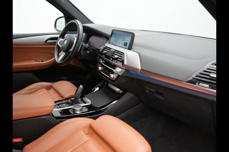 BMW X3 xDrive30e M Sport Plug In Hybrid 293pk Dealer O.H. PHEV | Trekhaak Af Fabriek | Head Up | 360 Camera | Adaptief Onderstel | Lederen Sportstoelen & Stuur Verwarmd | Sfeerverlichting | Keyless | Blis | Navigatie | DAB | Virtual |
