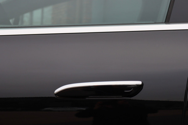 Mercedes-Benz EQS 500 4MATIC AMG Line 108 kWh | Luchtvering | Achterasbesturing | Distronic+ | Memory | Nekverwarming | Massage | Entertainment Achter+ | Verwarmd Stuurwiel | HUD | Burmester | Panoramadak | Digital Light |