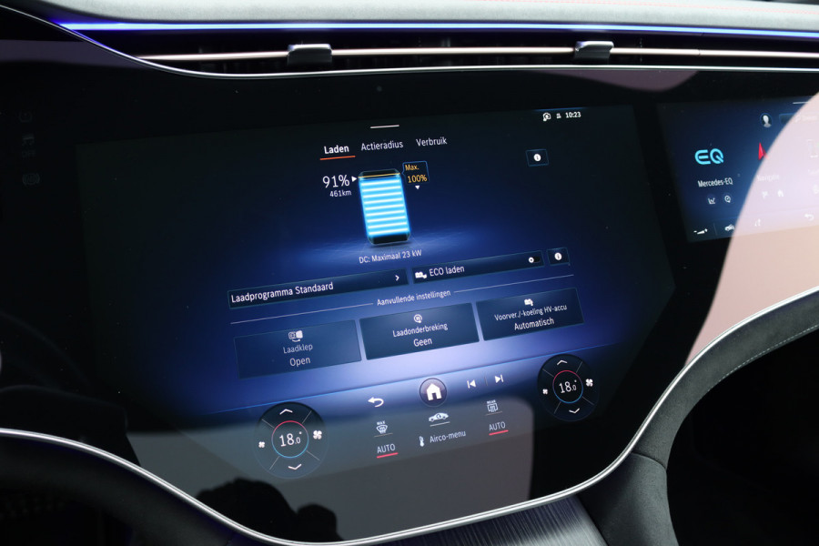 Mercedes-Benz EQS 500 4MATIC AMG Line 108 kWh | Luchtvering | Achterasbesturing | Distronic+ | Memory | Nekverwarming | Massage | Entertainment Achter+ | Verwarmd Stuurwiel | HUD | Burmester | Panoramadak | Digital Light |