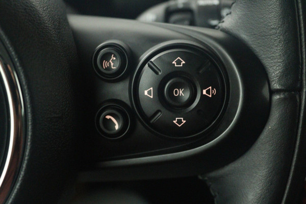 MINI Countryman 1.5 Cooper Business Edition Automaat (NAVIGATIE, CARPLAY, PARKEERSENSOREN, LED, CRUISE, SPORTSTOELEN)