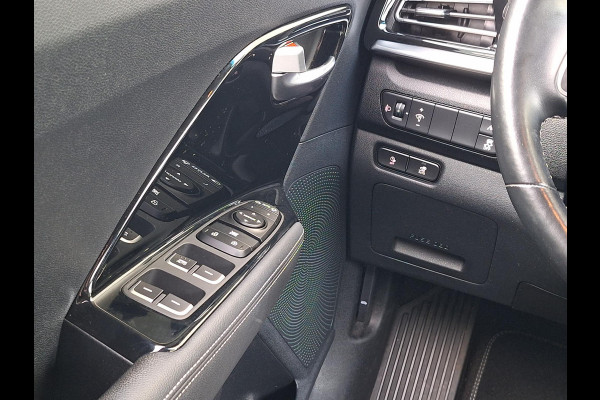 Kia e-Niro Edition 64 kWh Edition | SOH: nnb | Trekhaak | Climate | Camera | Navi | Leder Stof |
