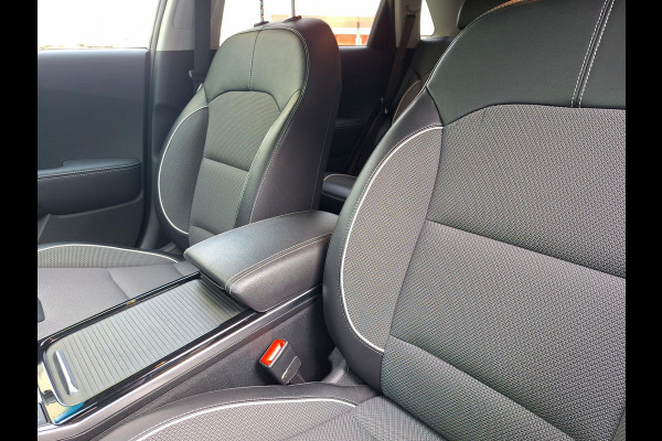 Kia e-Niro Edition 64 kWh Edition | SOH: nnb | Trekhaak | Climate | Camera | Navi | Leder Stof |