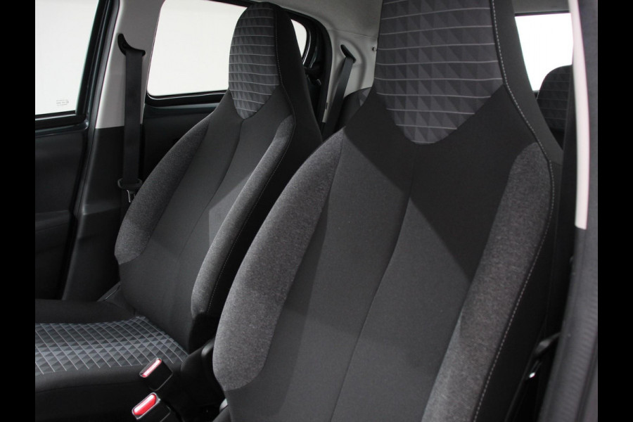 Peugeot 108 1.0 e-VTi Active | Airco | Bluetooth | Led | DAB | 5 deurs