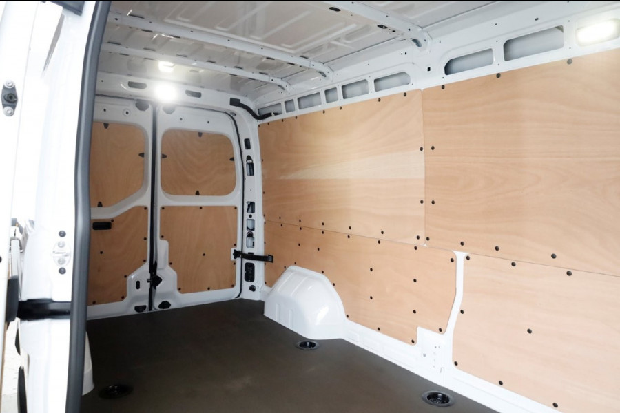 Renault Master T35 2.0 dCi 130pk L3H2 Advance Camera/Carplay 12-2024