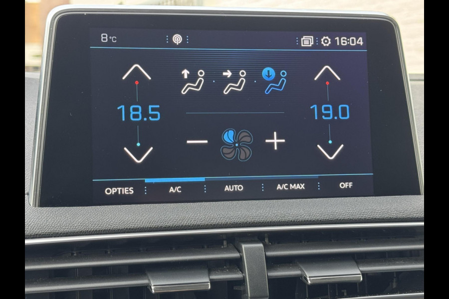 Peugeot 3008 1.2 PureTech Allure Cruise Climate control LED Verwarmde voorstoelen Parkeersensoren Camera Apple / Android Navigatie