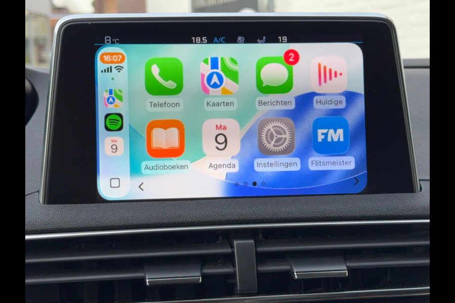 Peugeot 3008 1.2 PureTech Allure Cruise Climate control LED Verwarmde voorstoelen Parkeersensoren Camera Apple / Android Navigatie