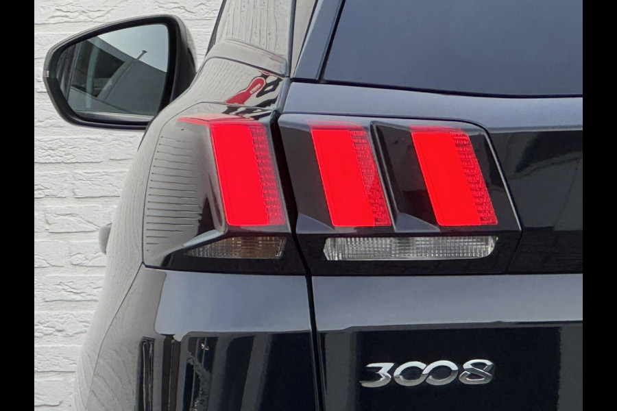 Peugeot 3008 1.2 PureTech Allure Cruise Climate control LED Verwarmde voorstoelen Parkeersensoren Camera Apple / Android Navigatie