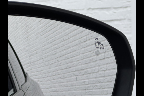 Peugeot 3008 1.2 PureTech Allure Cruise Climate control LED Verwarmde voorstoelen Parkeersensoren Camera Apple / Android Navigatie