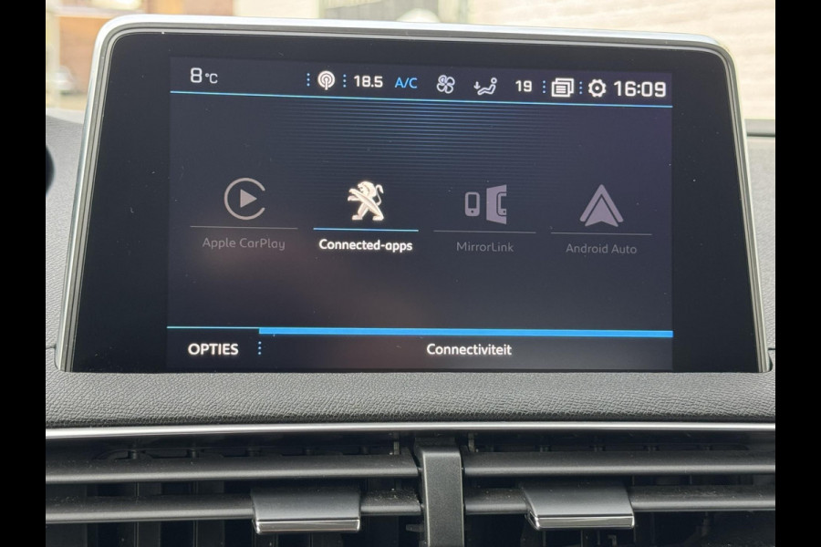 Peugeot 3008 1.2 PureTech Allure Cruise Climate control LED Verwarmde voorstoelen Parkeersensoren Camera Apple / Android Navigatie