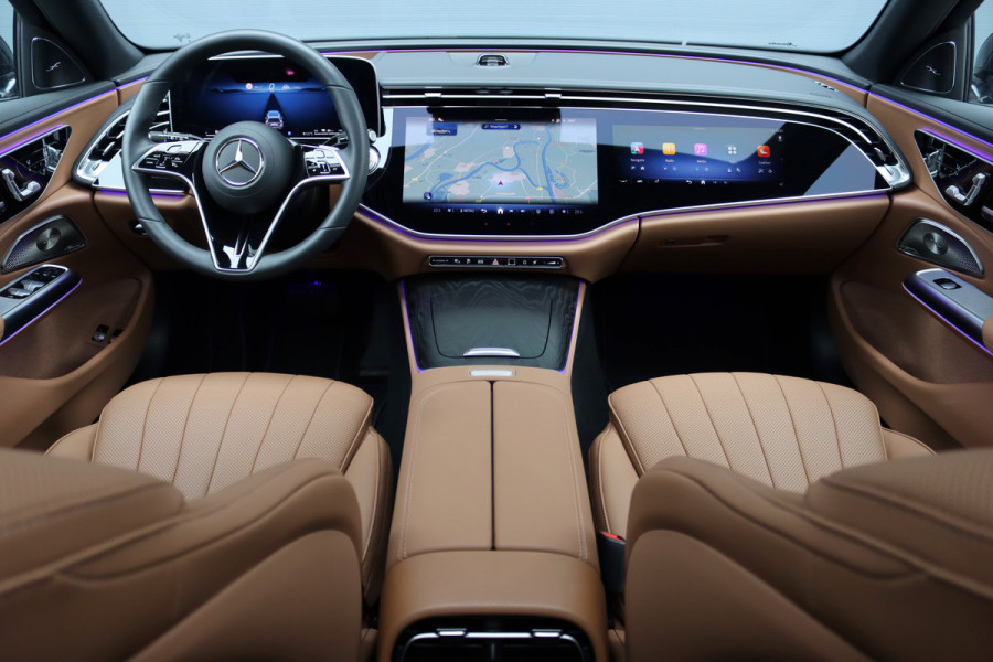 Mercedes-Benz E-Klasse Estate 300 e Exclusive Line Premium+ | Luchtvering | Hyperscreen | Distronic+ | Stoelventilatie | HUD | Zonnerollo's | 3D-Display | Digital Light | Trekhaak | Soft-Close | Burmester |