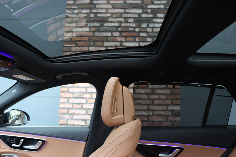 Mercedes-Benz E-Klasse Estate 300 e Exclusive Line Premium+ | Luchtvering | Hyperscreen | Distronic+ | Stoelventilatie | HUD | Zonnerollo's | 3D-Display | Digital Light | Trekhaak | Soft-Close | Burmester |