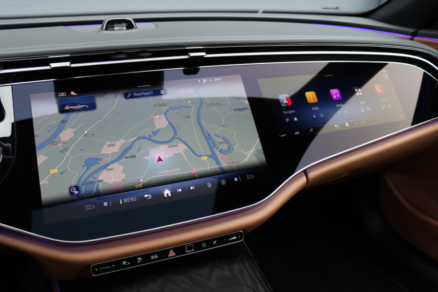 Mercedes-Benz E-Klasse Estate 300 e Exclusive Line Premium+ | Luchtvering | Hyperscreen | Distronic+ | Stoelventilatie | HUD | Zonnerollo's | 3D-Display | Digital Light | Trekhaak | Soft-Close | Burmester |