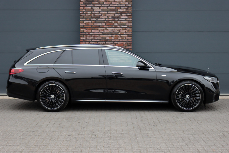Mercedes-Benz E-Klasse Estate 300 e Exclusive Line Premium+ | Luchtvering | Hyperscreen | Distronic+ | Stoelventilatie | HUD | Zonnerollo's | 3D-Display | Digital Light | Trekhaak | Soft-Close | Burmester |