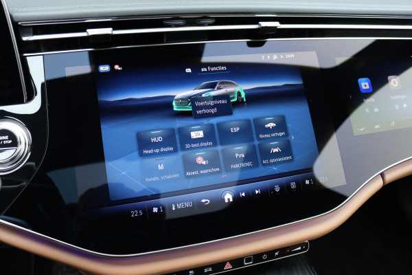 Mercedes-Benz E-Klasse Estate 300 e Exclusive Line Premium+ | Luchtvering | Hyperscreen | Distronic+ | Stoelventilatie | HUD | Zonnerollo's | 3D-Display | Digital Light | Trekhaak | Soft-Close | Burmester |