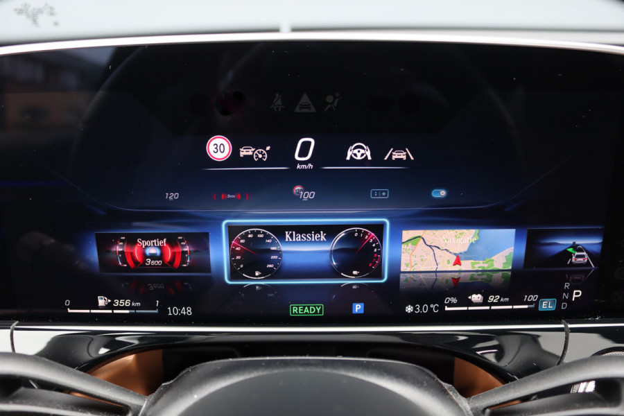 Mercedes-Benz E-Klasse Estate 300 e Exclusive Line Premium+ | Luchtvering | Hyperscreen | Distronic+ | Stoelventilatie | HUD | Zonnerollo's | 3D-Display | Digital Light | Trekhaak | Soft-Close | Burmester |