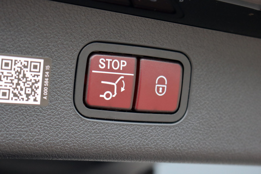 Mercedes-Benz E-Klasse Estate 300 e Exclusive Line Premium+ | Luchtvering | Hyperscreen | Distronic+ | Stoelventilatie | HUD | Zonnerollo's | 3D-Display | Digital Light | Trekhaak | Soft-Close | Burmester |