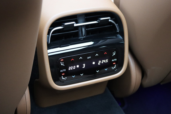 Mercedes-Benz E-Klasse Estate 300 e Exclusive Line Premium+ | Luchtvering | Hyperscreen | Distronic+ | Stoelventilatie | HUD | Zonnerollo's | 3D-Display | Digital Light | Trekhaak | Soft-Close | Burmester |