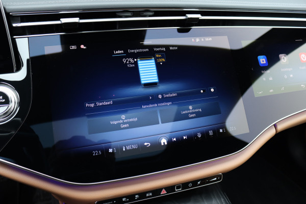 Mercedes-Benz E-Klasse Estate 300 e Exclusive Line Premium+ | Luchtvering | Hyperscreen | Distronic+ | Stoelventilatie | HUD | Zonnerollo's | 3D-Display | Digital Light | Trekhaak | Soft-Close | Burmester |