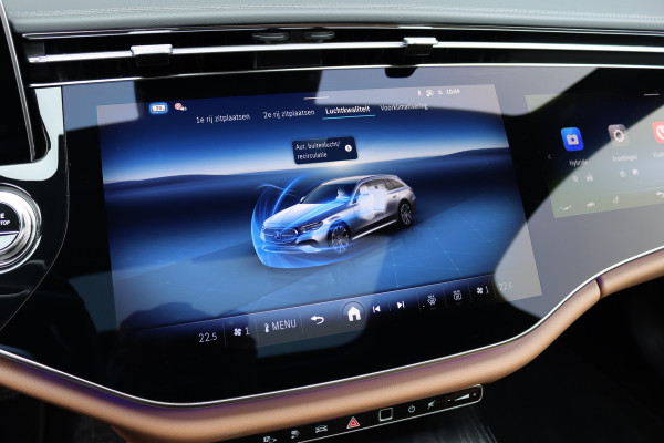Mercedes-Benz E-Klasse Estate 300 e Exclusive Line Premium+ | Luchtvering | Hyperscreen | Distronic+ | Stoelventilatie | HUD | Zonnerollo's | 3D-Display | Digital Light | Trekhaak | Soft-Close | Burmester |