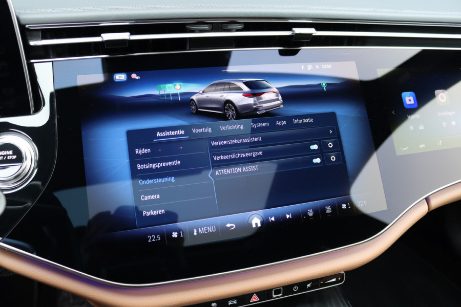 Mercedes-Benz E-Klasse Estate 300 e Exclusive Line Premium+ | Luchtvering | Hyperscreen | Distronic+ | Stoelventilatie | HUD | Zonnerollo's | 3D-Display | Digital Light | Trekhaak | Soft-Close | Burmester |