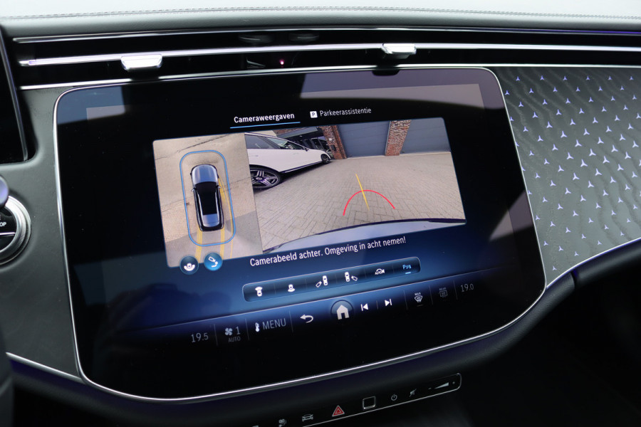 Mercedes-Benz E-Klasse Estate 300 e Exclusive Line Premium | Distronic+ | Stoelventilatie | HUD | Zonnerollo's | Digital Light | Trekhaak | Burmester | Leder | Keyless Go | Surround Camera |