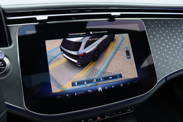 Mercedes-Benz E-Klasse Estate 300 e Exclusive Line Premium | Distronic+ | Stoelventilatie | HUD | Zonnerollo's | Digital Light | Trekhaak | Burmester | Leder | Keyless Go | Surround Camera |