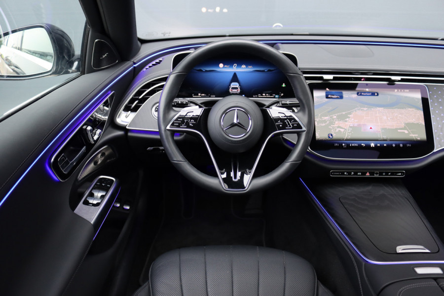 Mercedes-Benz E-Klasse Estate 300 e Exclusive Line Premium | Distronic+ | Stoelventilatie | HUD | Zonnerollo's | Digital Light | Trekhaak | Burmester | Leder | Keyless Go | Surround Camera |