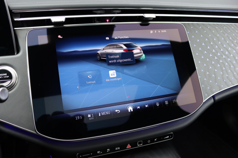 Mercedes-Benz E-Klasse Estate 300 e Exclusive Line Premium | Distronic+ | Stoelventilatie | HUD | Zonnerollo's | Digital Light | Trekhaak | Burmester | Leder | Keyless Go | Surround Camera |