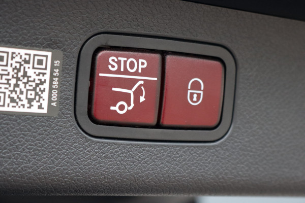 Mercedes-Benz E-Klasse Estate 300 e Exclusive Line Premium | Distronic+ | Stoelventilatie | HUD | Zonnerollo's | Digital Light | Trekhaak | Burmester | Leder | Keyless Go | Surround Camera |