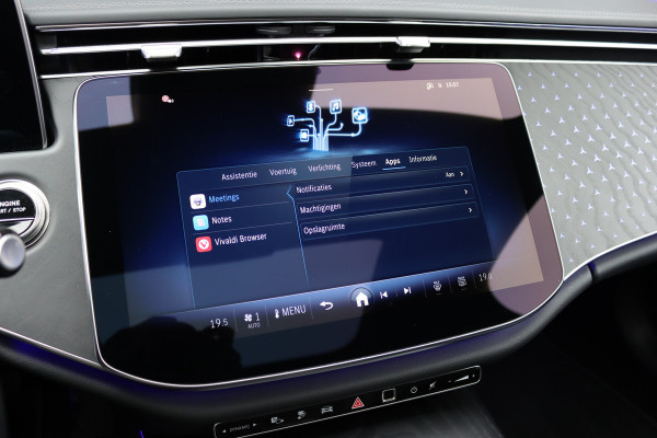 Mercedes-Benz E-Klasse Estate 300 e Exclusive Line Premium | Distronic+ | Stoelventilatie | HUD | Zonnerollo's | Digital Light | Trekhaak | Burmester | Leder | Keyless Go | Surround Camera |