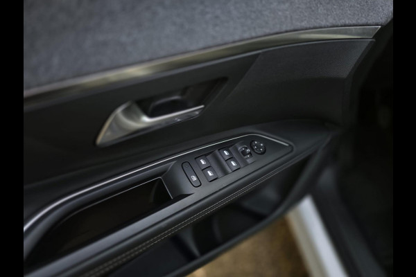 Peugeot 5008 1.2 PureTech Allure|Camera|Trekhaak|Stoelverw