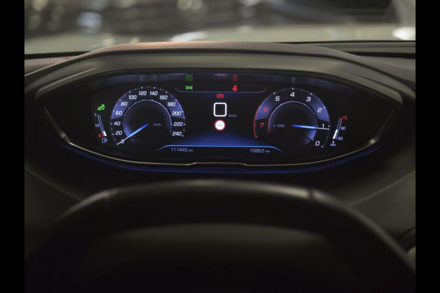 Peugeot 5008 1.2 PureTech Allure|Camera|Trekhaak|Stoelverw