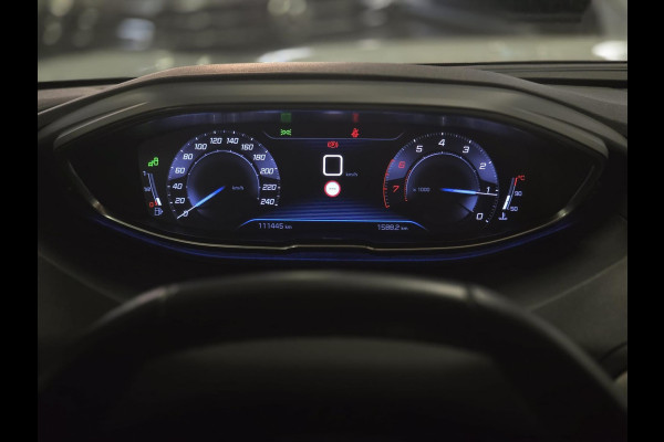 Peugeot 5008 1.2 PureTech Allure|Camera|Trekhaak|Stoelverw