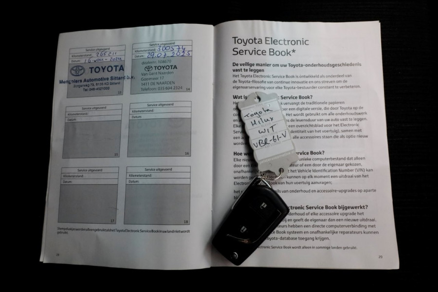 Toyota Hilux 2.4 D-4D-F 150pk E6 4WD 4x4 Double Cab Automaat 2/5-Persoons 08-2019