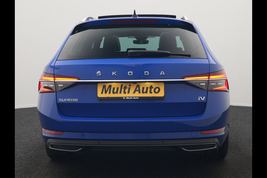 Škoda Superb Combi 1.4 TSI iV Laurin & Klemet Plug In Hybrid 218pk Dealer O.H. PHEV | Trekhaak Af Fabriek | Panodak | Adaptive Cruise | 360 Camera | Lederen Sportstoelen Ventilatie & Memory & Massage | Canton Audio | Crystal LED | Stuur Verwarmd | Sfeerverlichting |