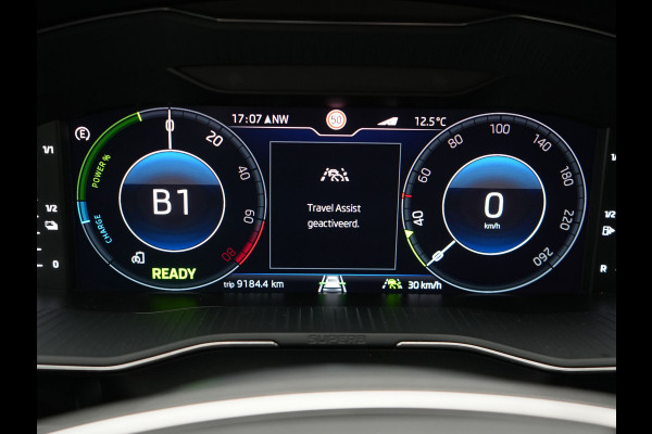Škoda Superb Combi 1.4 TSI iV Laurin & Klemet Plug In Hybrid 218pk Dealer O.H. PHEV | Trekhaak Af Fabriek | Panodak | Adaptive Cruise | 360 Camera | Lederen Sportstoelen Ventilatie & Memory & Massage | Canton Audio | Crystal LED | Stuur Verwarmd | Sfeerverlichting |