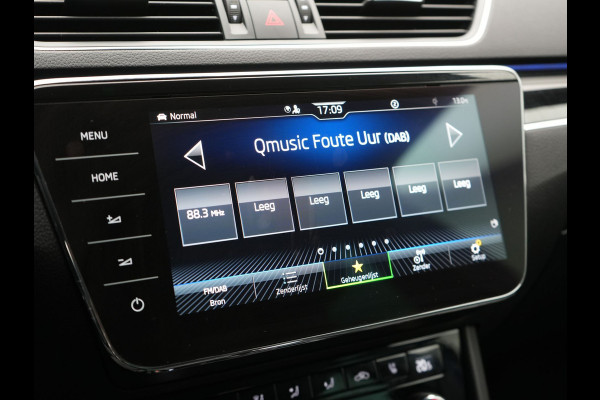Škoda Superb Combi 1.4 TSI iV Laurin & Klemet Plug In Hybrid 218pk Dealer O.H. PHEV | Trekhaak Af Fabriek | Panodak | Adaptive Cruise | 360 Camera | Lederen Sportstoelen Ventilatie & Memory & Massage | Canton Audio | Crystal LED | Stuur Verwarmd | Sfeerverlichting |