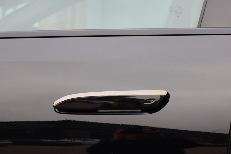 Mercedes-Benz E-Klasse AMG 53 4MATIC+ Premium | 585pk | Hyperscreen | Achterasbesturing | Distronic | Burmester | HUD | Digital Light | Stoelverwarming | Surround Camera | Keyless Go |