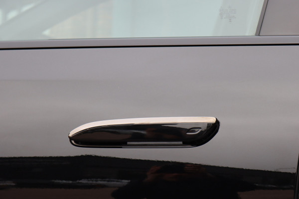 Mercedes-Benz E-Klasse AMG 53 4MATIC+ Premium | 585pk | Hyperscreen | Achterasbesturing | Distronic | Burmester | HUD | Digital Light | Stoelverwarming | Surround Camera | Keyless Go |