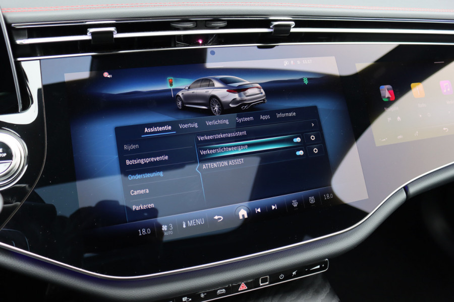 Mercedes-Benz E-Klasse AMG 53 4MATIC+ Premium | 585pk | Hyperscreen | Achterasbesturing | Distronic | Burmester | HUD | Digital Light | Stoelverwarming | Surround Camera | Keyless Go |