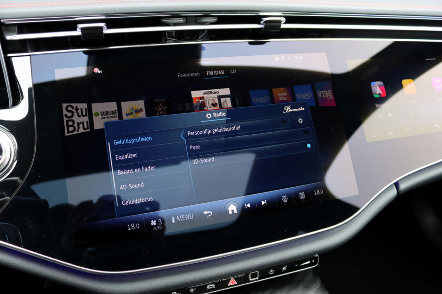 Mercedes-Benz E-Klasse AMG 53 4MATIC+ Premium | 585pk | Hyperscreen | Achterasbesturing | Distronic | Burmester | HUD | Digital Light | Stoelverwarming | Surround Camera | Keyless Go |